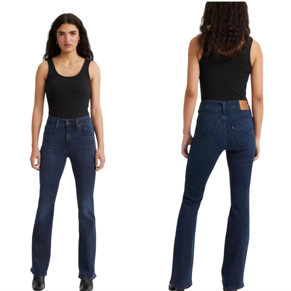 Levi’s 725 High Rise Bootcut Dark Blue Jeans